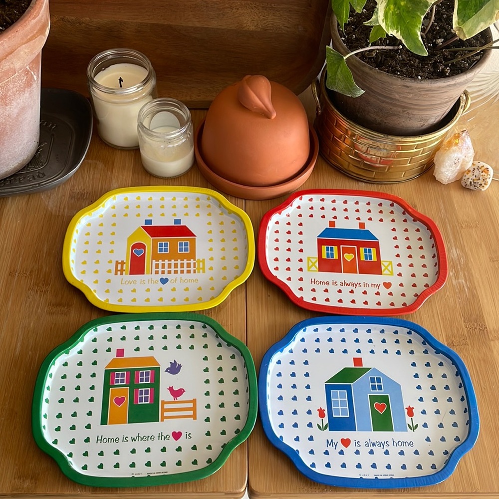 🏠 Vintage JSNY Metal Snack Trays – Set of 4